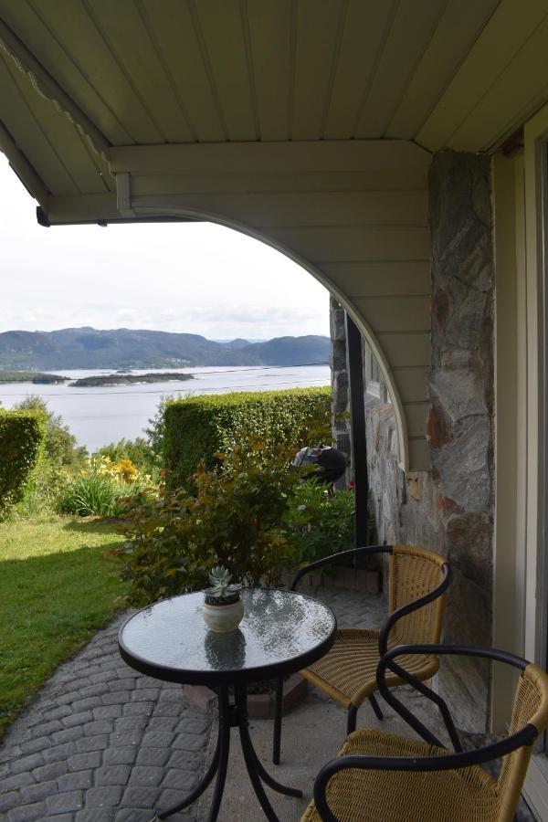 Apartment With A View Close To The Pulpit Rock Jørpeland Kültér fotó